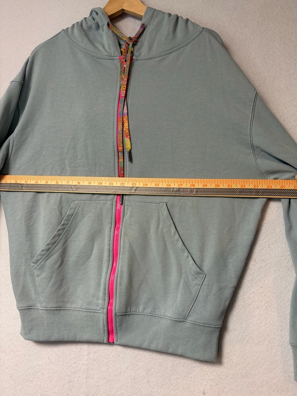 Natural Life Sage/Grey Patchwork Peace Sign Zip Hoodie Boho Hippie S/M
NWOT - Picture 10 of 10